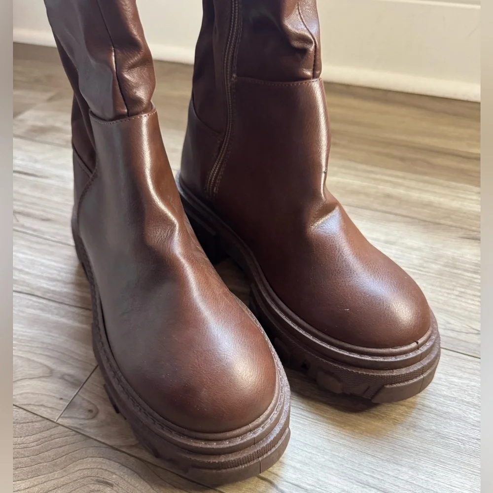Wild Diva Brown Over The Knee Boots Chunky Lug Sole Combat Platform Size 6.5